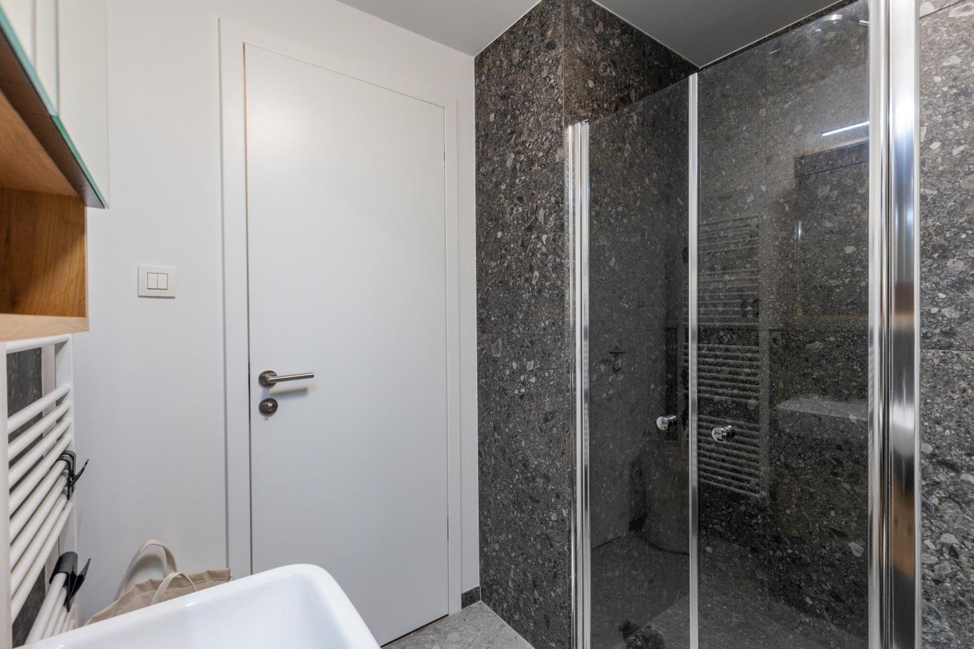 Bnb Slovakia Guthaus 64D براتسيلافا المظهر الخارجي الصورة